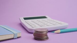 calculadora simulando novas regras de tributação